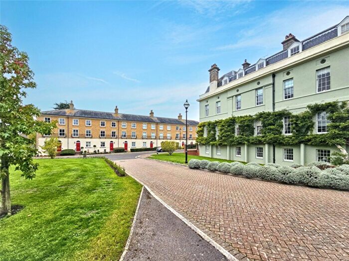 3 Bedroom Terraced House For Sale In King George Gardens, Chichester, West Sussex, PO19