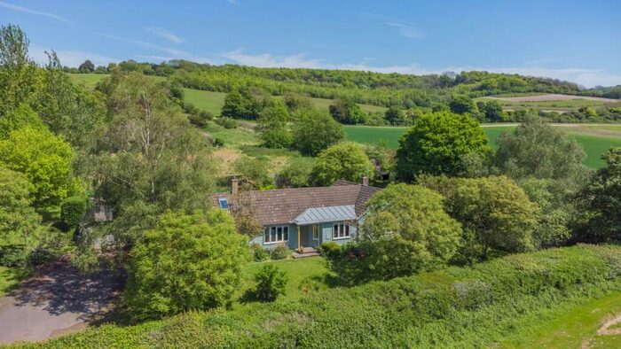 4 Bedroom Detached House For Sale In Eggarton Lane, Godmersham, Kent, CT4