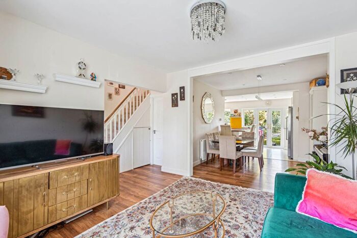 3 Bedroom Semi-Detached House For Sale In Ashfield Avenue, Bushey, WD23