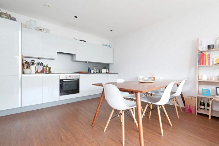 1 Bedroom Apartment To Rent In Infinity Heights, Kingsland Road, Haggerston, E8
