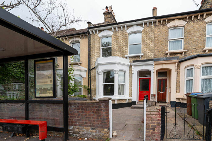 4 Bedroom Terraced House To Rent In Cann Hall Road, Leytonstone, E11