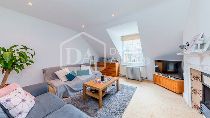 2 Bedroom Apartment To Rent In Wolseley Road, Crouch End, London, N8