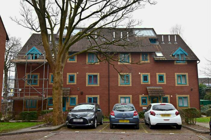 1 Bedroom Apartment To Rent In Badgers Walk, Brislington, Bristol, BS4