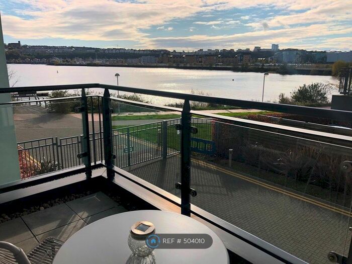 2 Bedroom Flat To Rent In Ferry Court, Cardiff, CF11