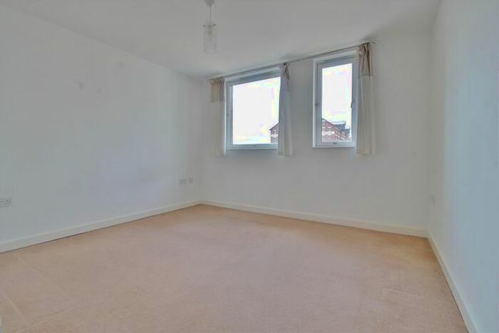 1 Bedroom Flat To Rent In Barge Arm East, The Docks, Gloucester, GL1
