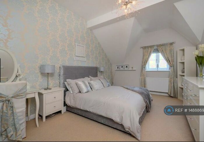 3 Bedroom Semi-Detached House To Rent In Palmer Road, Faringdon, SN7