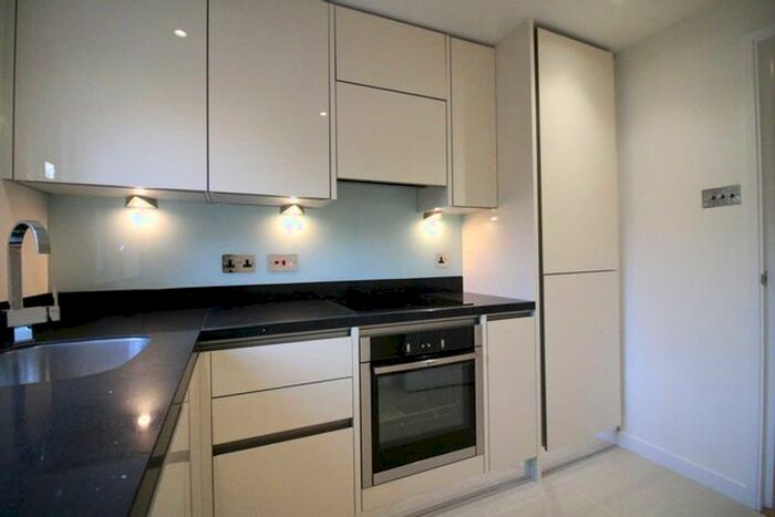 1 Bedroom Flat To Rent In Brompton Park Crescent, West Brompton, SW6