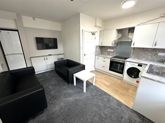4 Bedroom Detached House To Rent In Moatside Mews, (Off Saddler Street), Durham, DH1