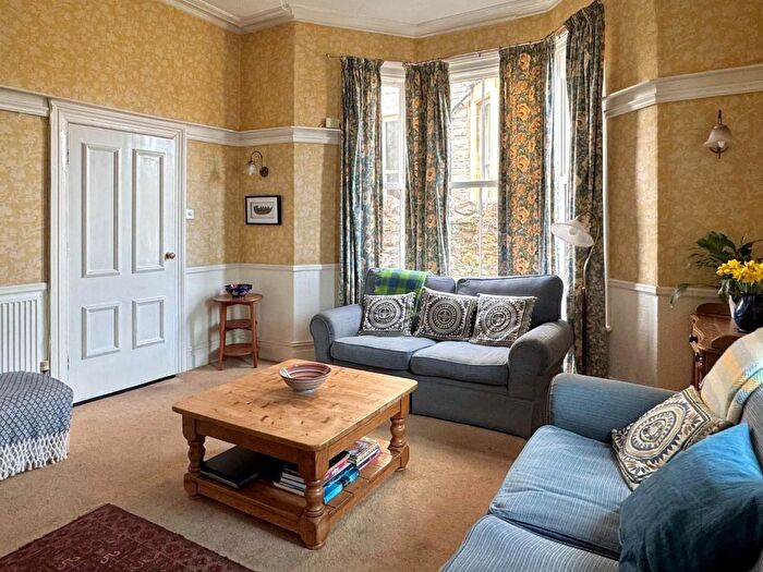 7 Bedroom Semi-detached House For Sale In Westbourne Road, Penarth, CF64