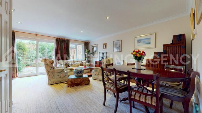 3 Bedroom Terraced House To Rent In Balfour Place, Putney, London, SW15