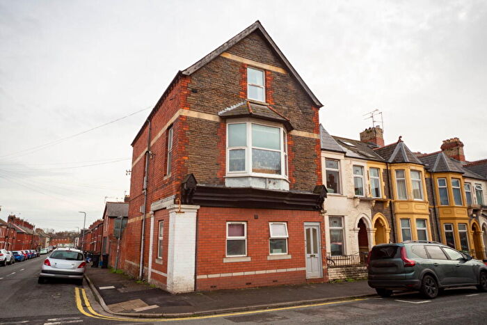3 Bedroom Flat To Rent In Monthermer Road, Cathays, Cardiff, CF24
