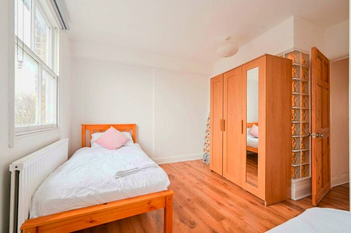 1 Bedroom Flat To Rent In Marlborough Road, Upper Holloway, London, N19