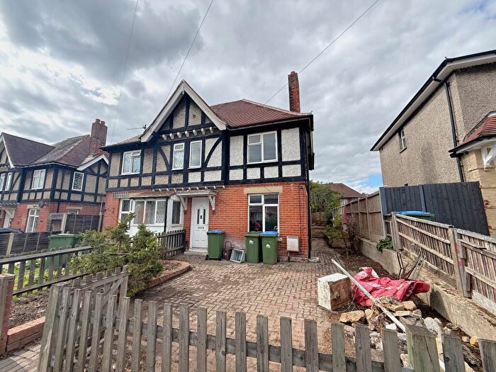 3 Bedroom Semi Detached House For Sale In Lobelia Road, Southampton, SO16