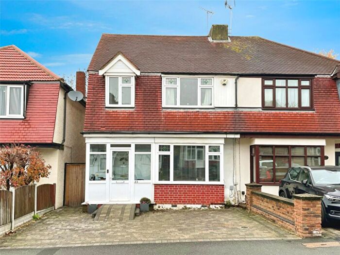 4 Bedroom Semi Detached House For Sale In Carlton Road, Gidea Park, Romford, RM2