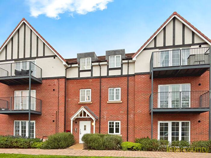 2 Bedroom Apartment For Sale In Kingfisher Way, Harlow, Essex, CM17