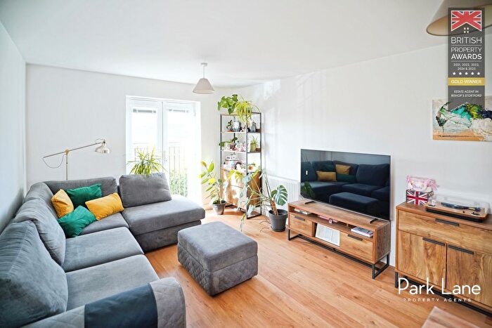 2 Bedroom Flat For Sale In Gibson Road, Bishops Stortford, CM23