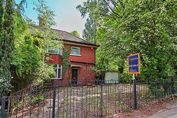 3 Bedroom Semi-Detached House For Sale In Hucknall Road, Sherwood, Nottingham, NG5