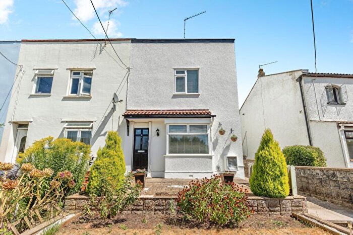 2 Bedroom End Of Terrace House For Sale In Mount Pleasant, Pill, Bristol, Somerset, BS20