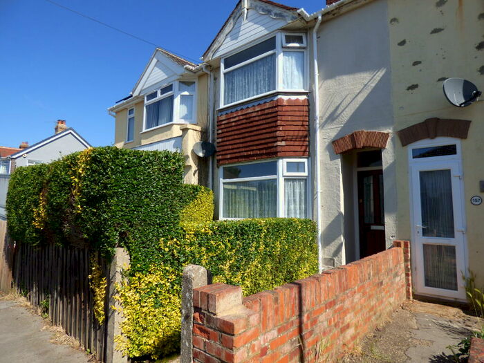 2 Bedroom House To Rent In Avery Lane, Gosport, PO12