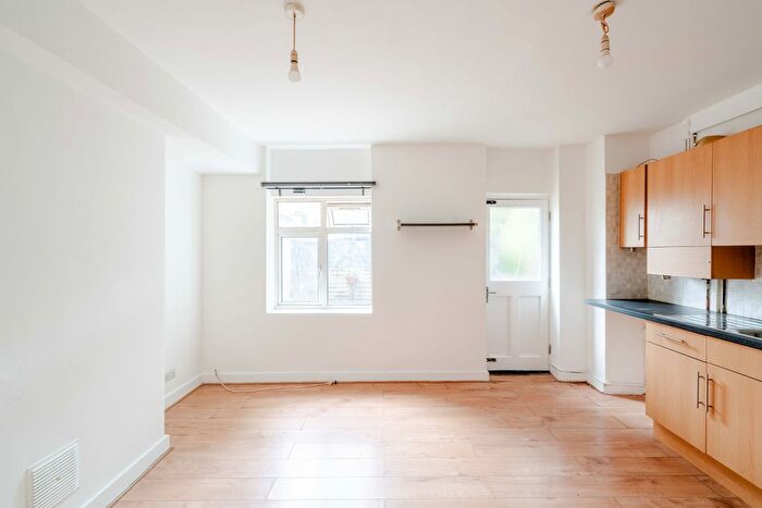 1 Bedroom Flat For Sale In Gwyn Street, St Pauls, Bristol, BS2