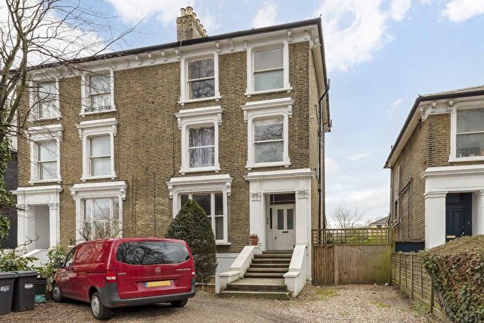 2 Bedroom Flat To Rent In Chiswick High Road, Chiswick, W4