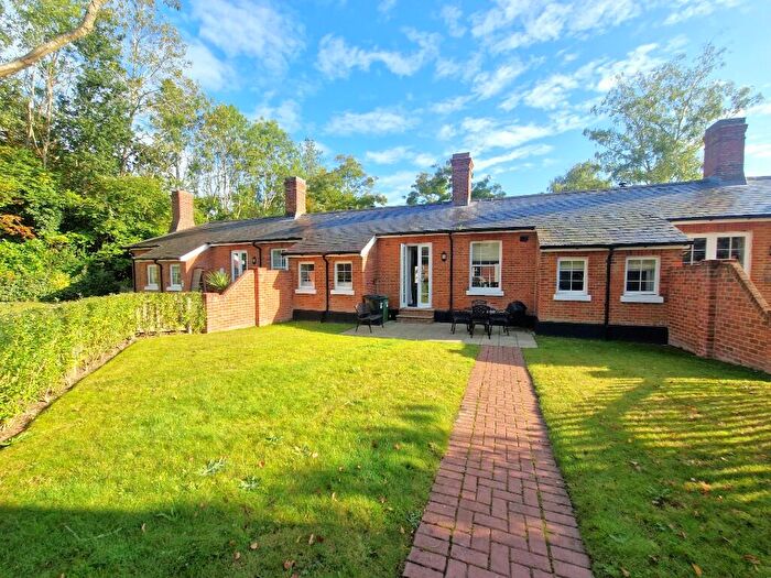 2 Bedroom Bungalow To Rent In Osborne Quarters, Netley Abbey, SO31