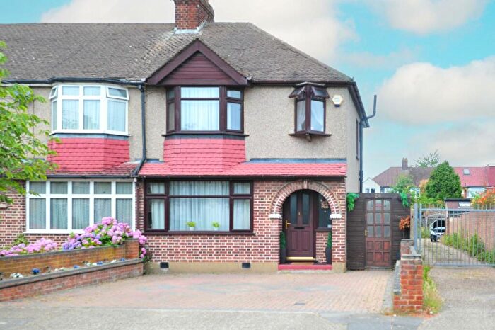 3 Bedroom End Of Terrace House To Rent In Diamond Road, Ruislip, HA4