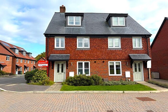 3 Bedroom Semi Detached House For Sale In Colden Common, SO21