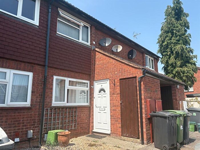 1 Bedroom Maisonette To Rent In Warley Rise, Tilehurst, Reading, RG31