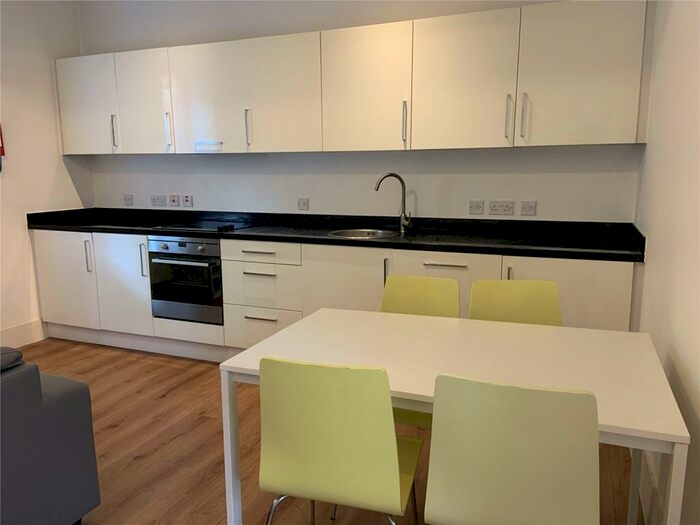Flat To Rent In Town Hall, Bexley Square, Salford, Manchester, M3