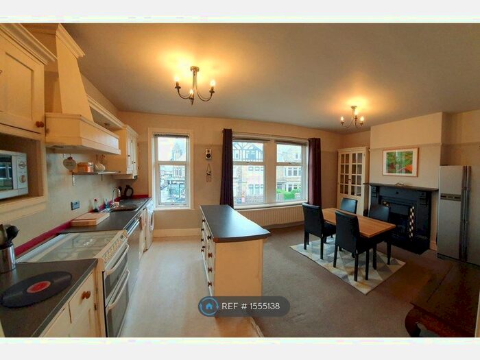 2 Bedroom Maisonette To Rent In Kings Road, Harrogate, HG1