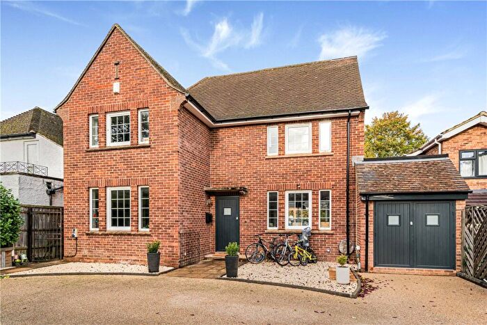 4 Bedroom Detached House For Sale In Blandford Avenue, Oxford, Oxfordshire, OX2