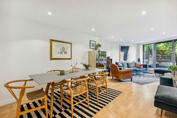 2 Bedroom Flat To Rent In Naoroji Street, London, WC1X