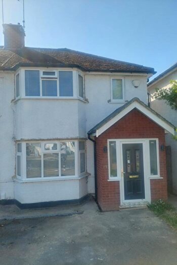 3 Bedroom Semi Detached House For Sale In Clyfford Road, Ruislip, HA4