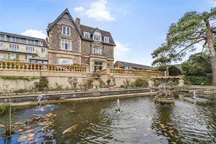 2 Bedroom Flat For Sale In Douglas Avenue, Exmouth, Devon, EX8