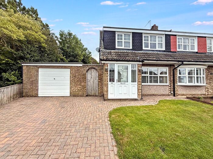 3 Bedroom Semi-detached House For Sale In Ravensdale, Middlesbrough, TS5