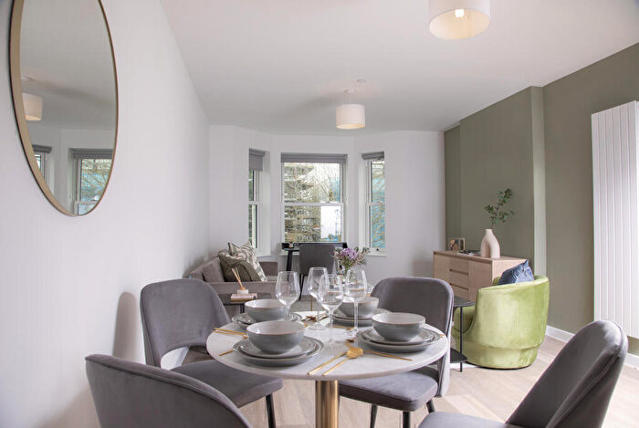 1 Bedroom Apartment To Rent In East Street, Farnham, Surrey, GU9