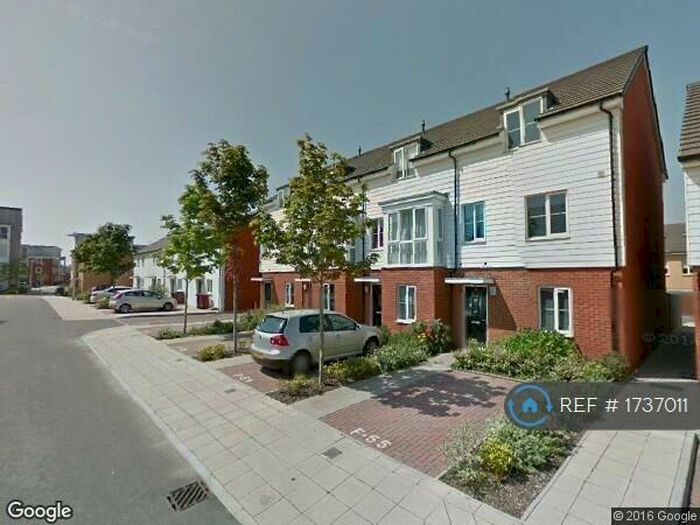 4 Bedroom Terraced House To Rent In St. Agnes Way, Reading, RG2