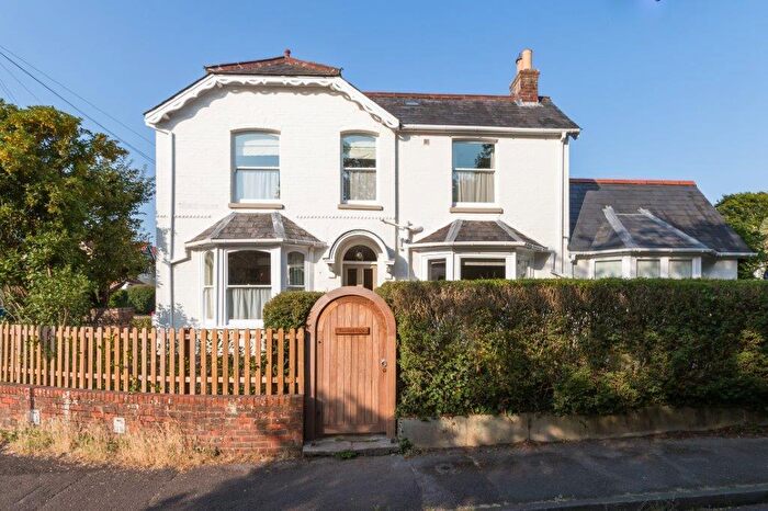 5 Bedroom Detached House To Rent In Kings Saltern Road, Lymington, SO41