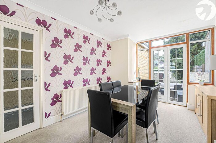 3 Bedroom Terraced House For Sale In Oakfield Park Road, Wilmington, Kent, DA1