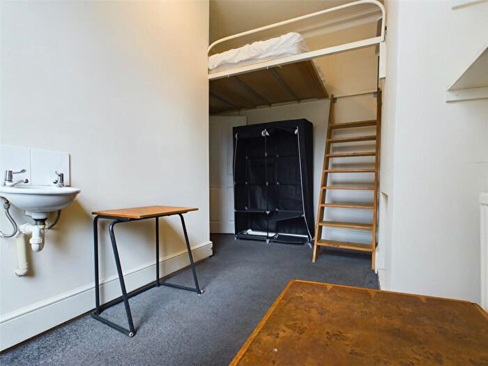 1 Bedroom Terraced House To Rent In Gladstone Place, Brighton, BN2