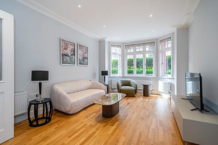 2 Bedroom Flat To Rent In King Street, London, W6