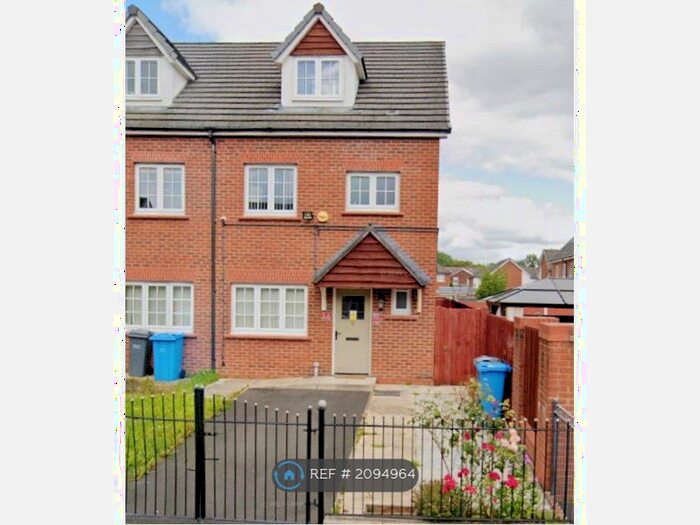 4 Bedroom Semi-Detached House To Rent In Ashville Terrace, Manchester, M40