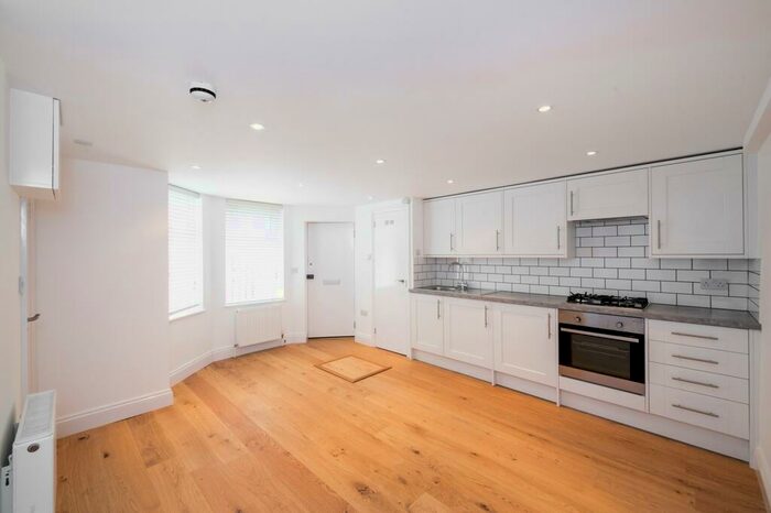 Studio To Rent In Sotheby Road, Highbury, N5