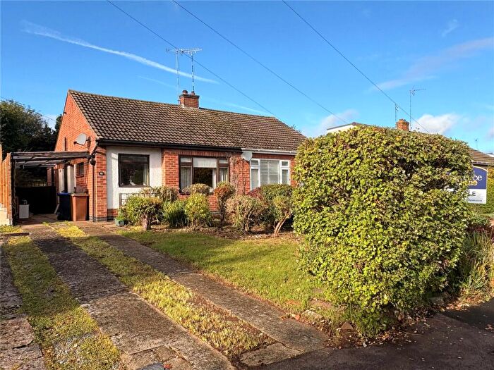 2 Bedroom Bungalow For Sale In Priory Close, Daventry, Northamptonshire, NN11