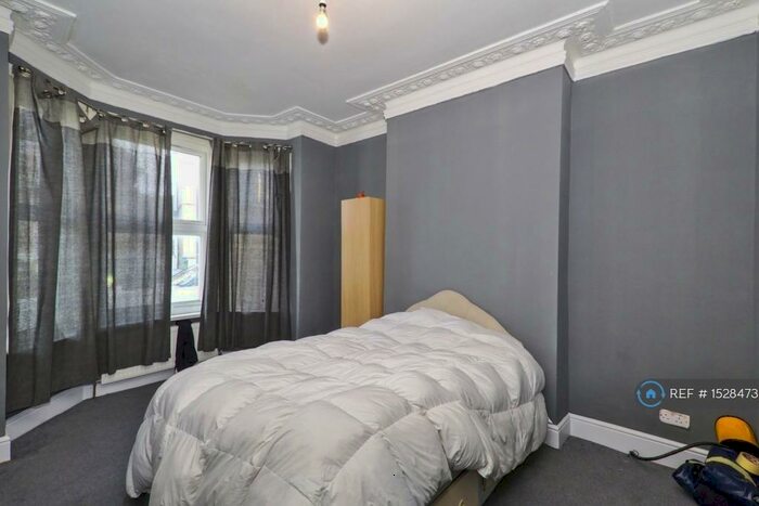 3 Bedroom Terraced House To Rent In Leghorn Road, London, SE18