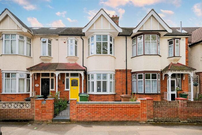 3 Bedroom Property To Rent In Crawley Road, Leyton, E10