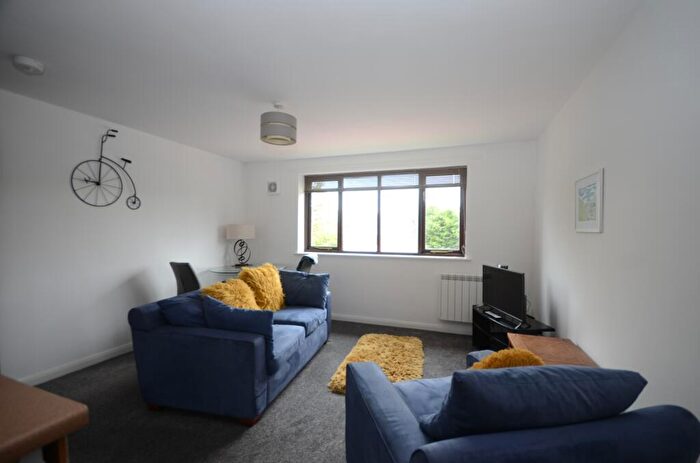 1 Bedroom Flat To Rent In Limber Court, Grimsby, DN34