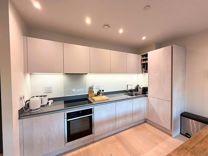 1 Bedroom Flat To Rent In Burghley House, Royal Engineers Way, Mill Hill, NW7