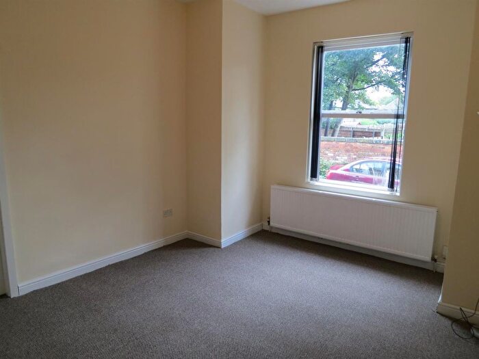 1 Bedroom Flat To Rent In Chatham Grove, West Didsbury, M20